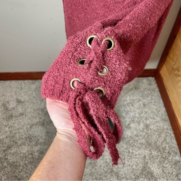 Elan Burgundy Maroon Wool Blend Turtleneck Lace Up Sleeve Sweater Medium - Picture 4 of 10